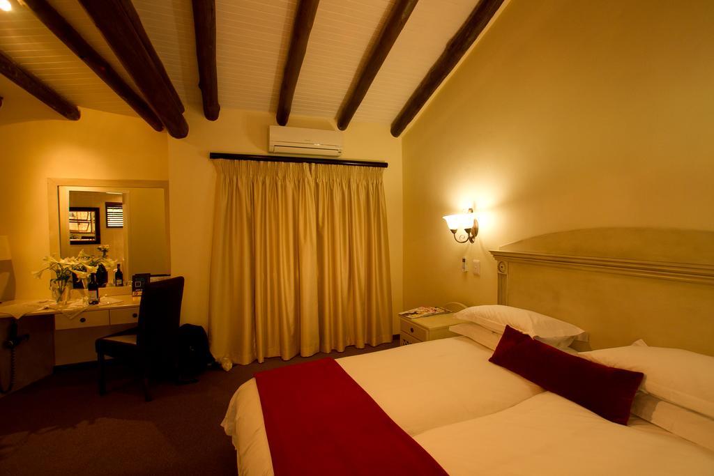 ลิตเติ้ลทัสกานีบูติกโฮเต็ล Hotel โจฮันเนสเบิร์ก ภายนอก รูปภาพ